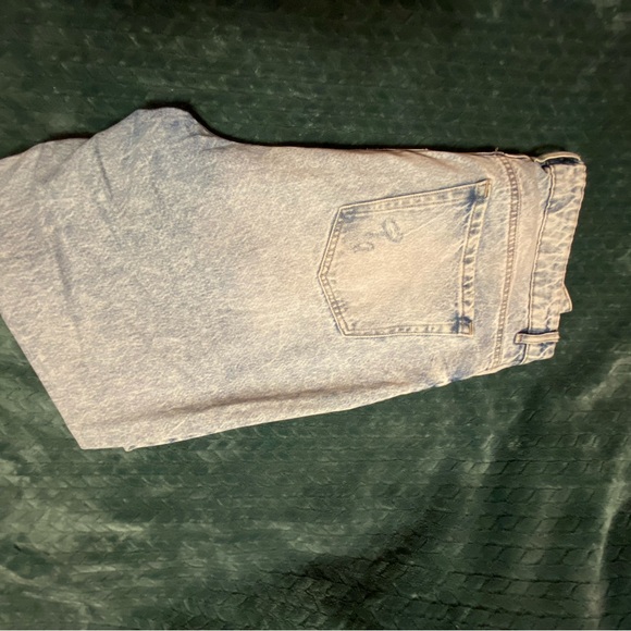 Garage Ripped Jeans - Picture 3 of 4